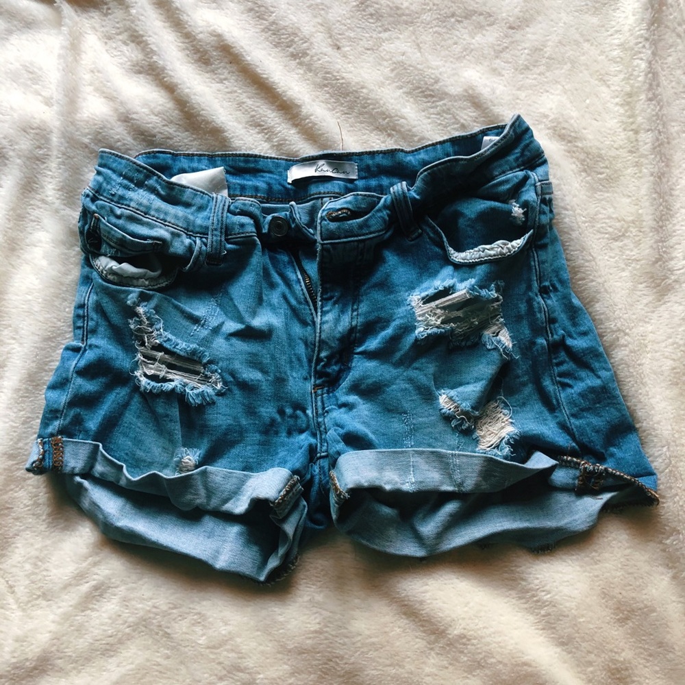 • Blue Jean ripped shorts